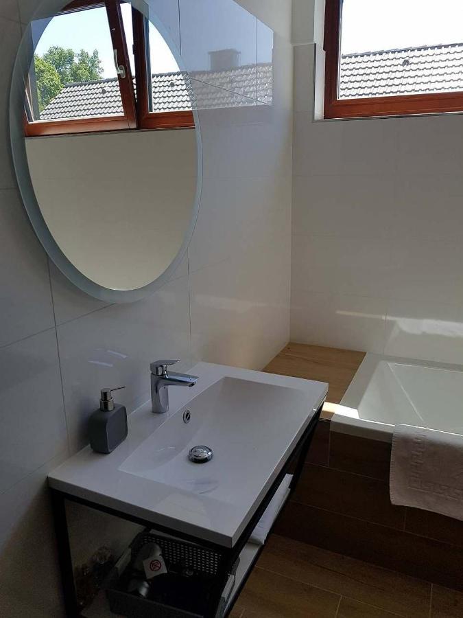 Apartmany Jura Nová Pec Exteriör bild