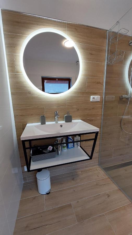 Apartmany Jura Nová Pec Exteriör bild