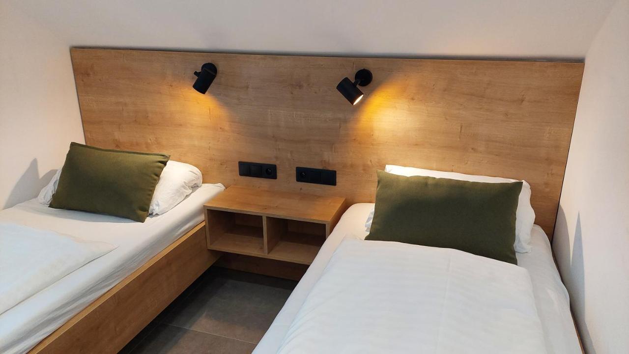 Apartmany Jura Nová Pec Exteriör bild
